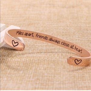 Bracelet Cuff Bangle Inspirational (best bitches)